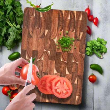 Planche à découper en bois - accessoire indispensable